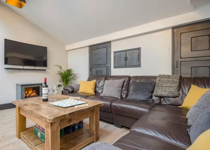 89A Church Street - Luxury One Bed Apartment With Roof Terrace