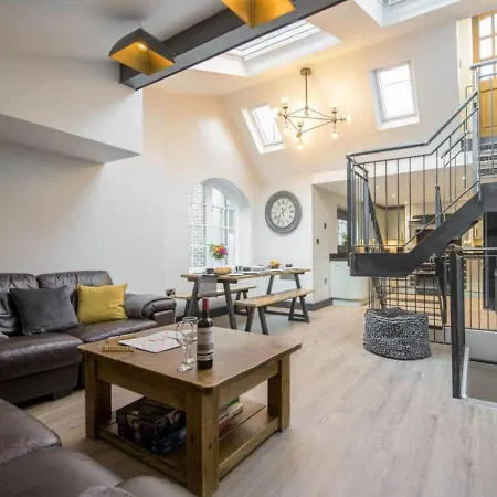 89A Church Street - Luxury One Bed Apartment With Roof Terrace Уитби Экстерьер фото