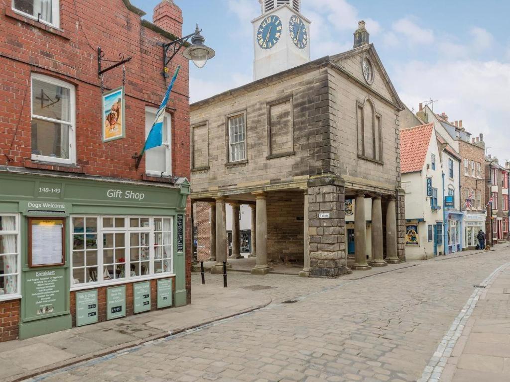 89a Church Street - Luxury One Bed With Roof Terrace Apartment