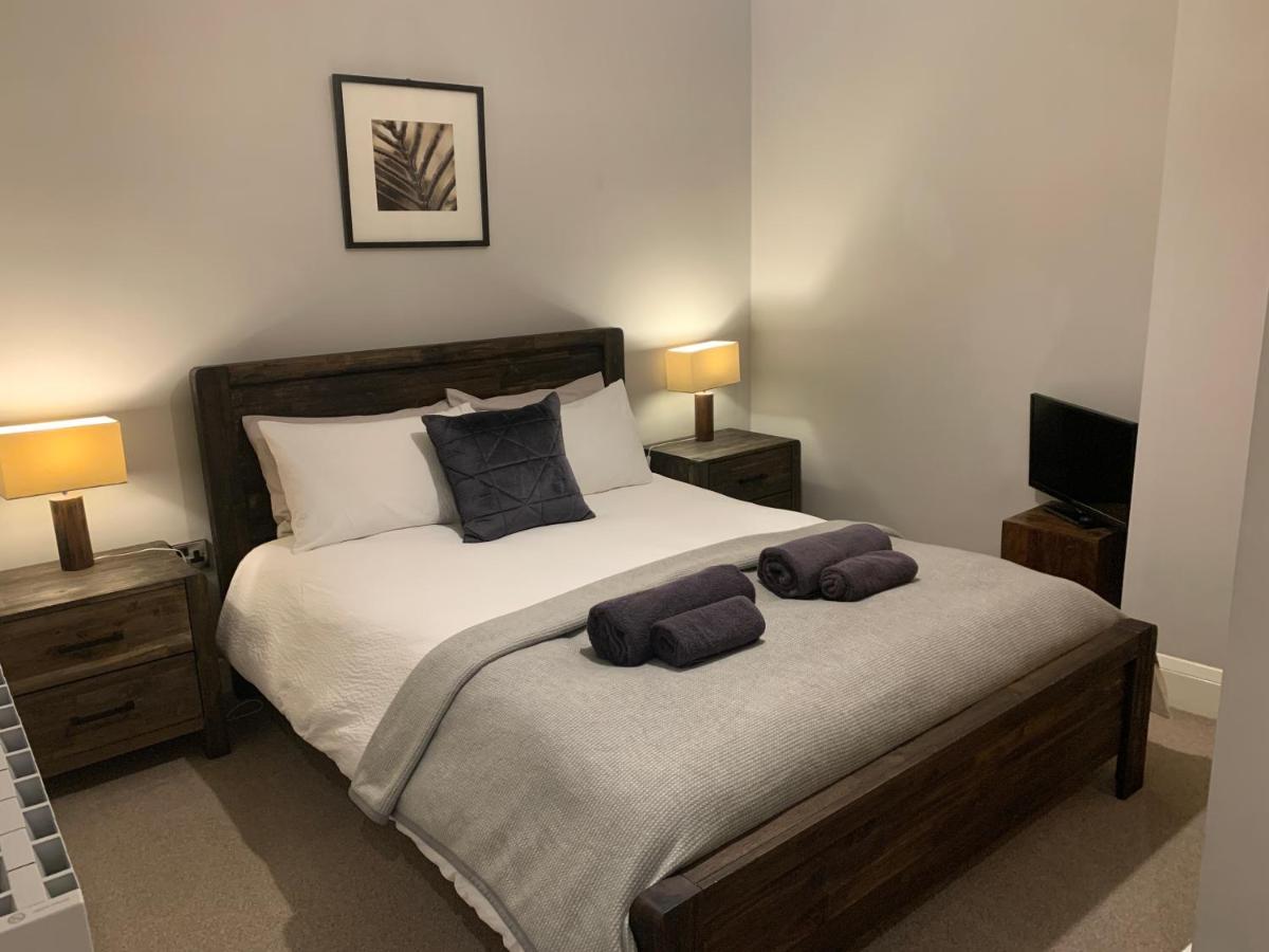 89a Church Street - Luxury One Bed With Roof Terrace Apartment