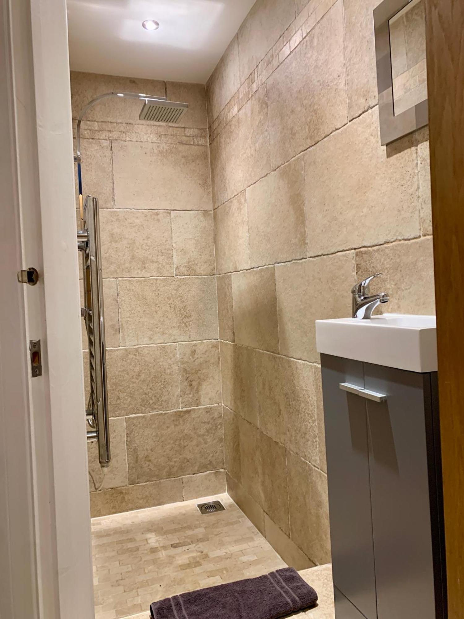 Apartment 89a Church Street - Luxury One Bed With Roof Terrace